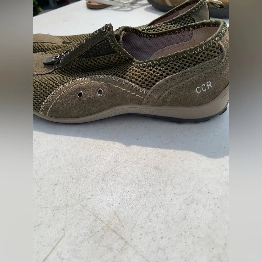 Flats - Picture 2 of 2